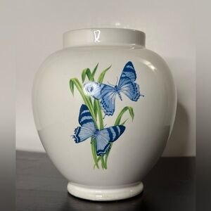 🦋Vintage FTD Inc. Ceramic Vase/ Jar White/Blue Butterflies Made in Thailand